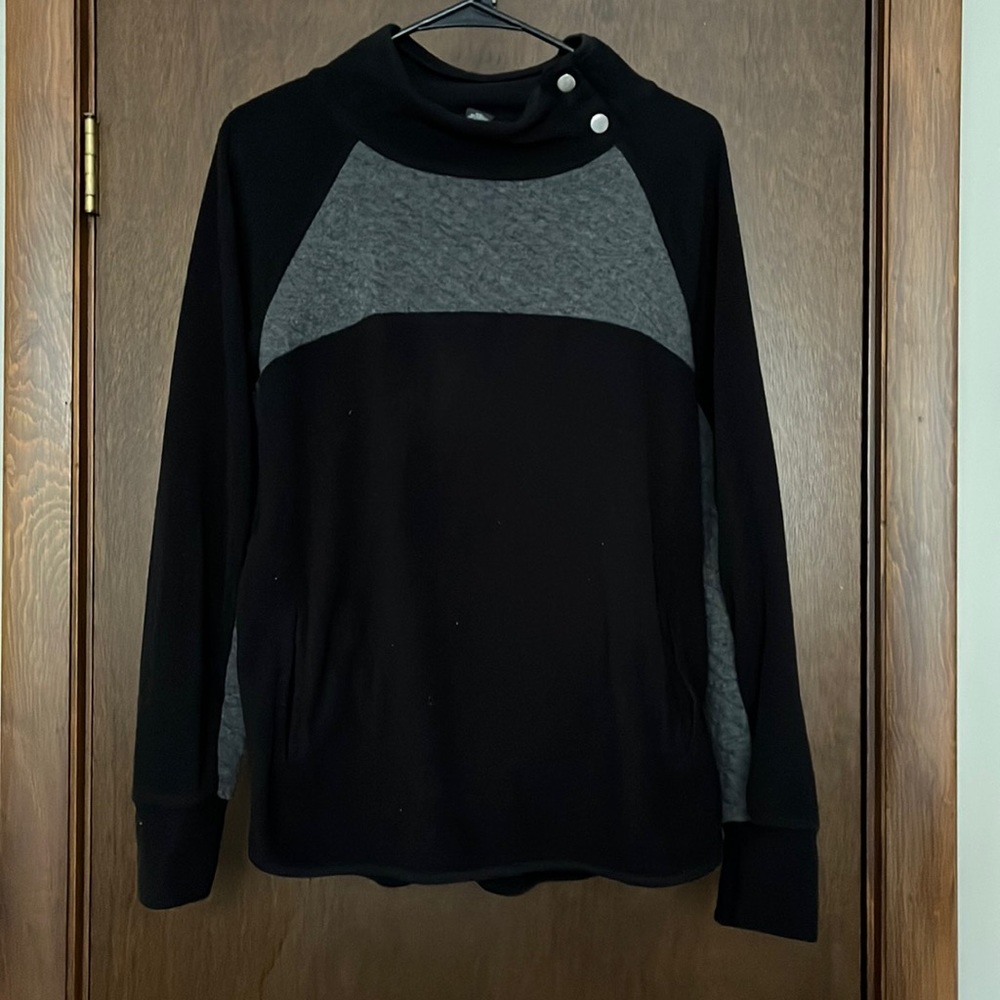 Black & Grey Fleece Pullover